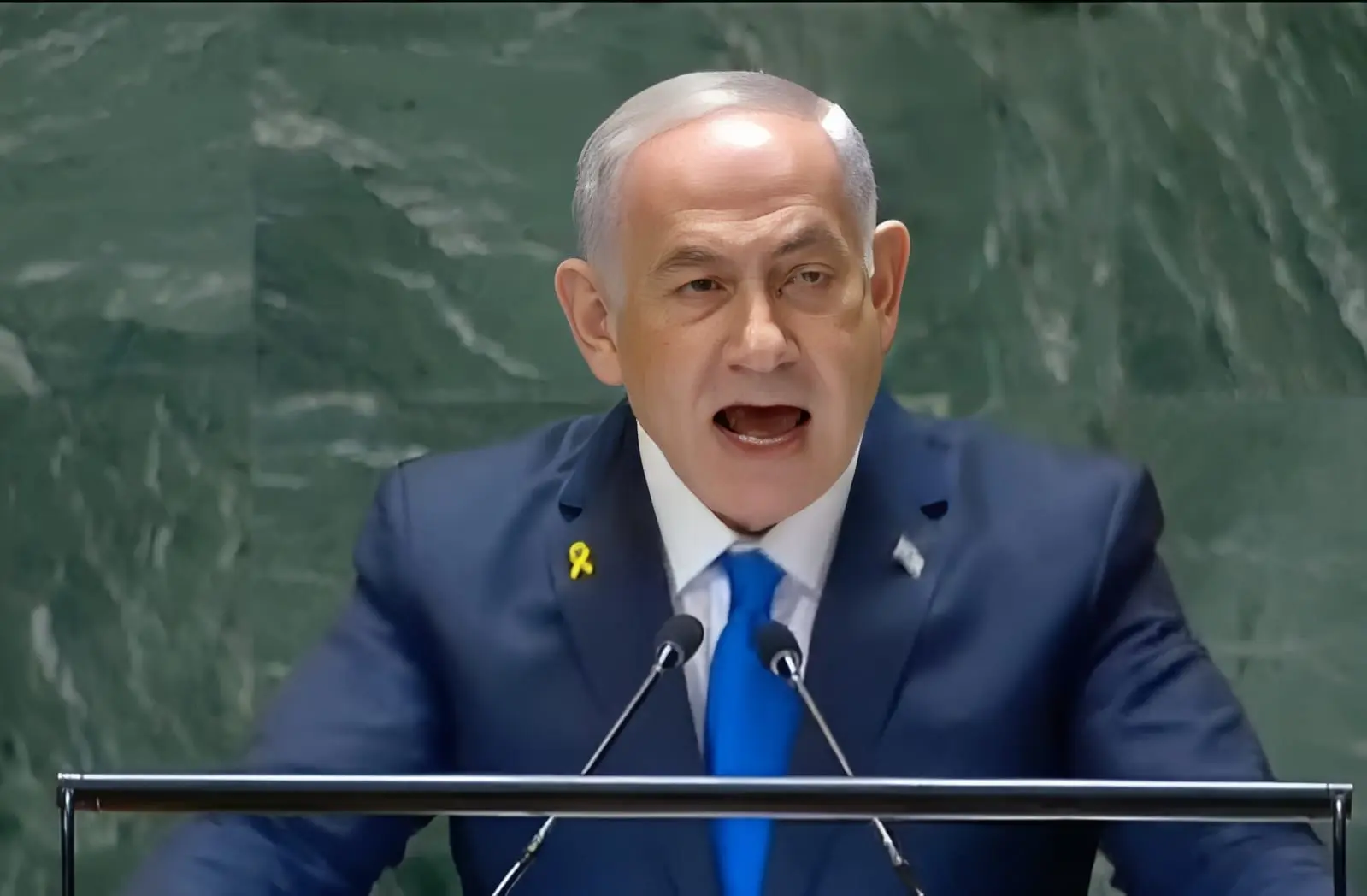 Primeiro-ministro de Israel, Netanyahu, discute presença militar no Líbano.