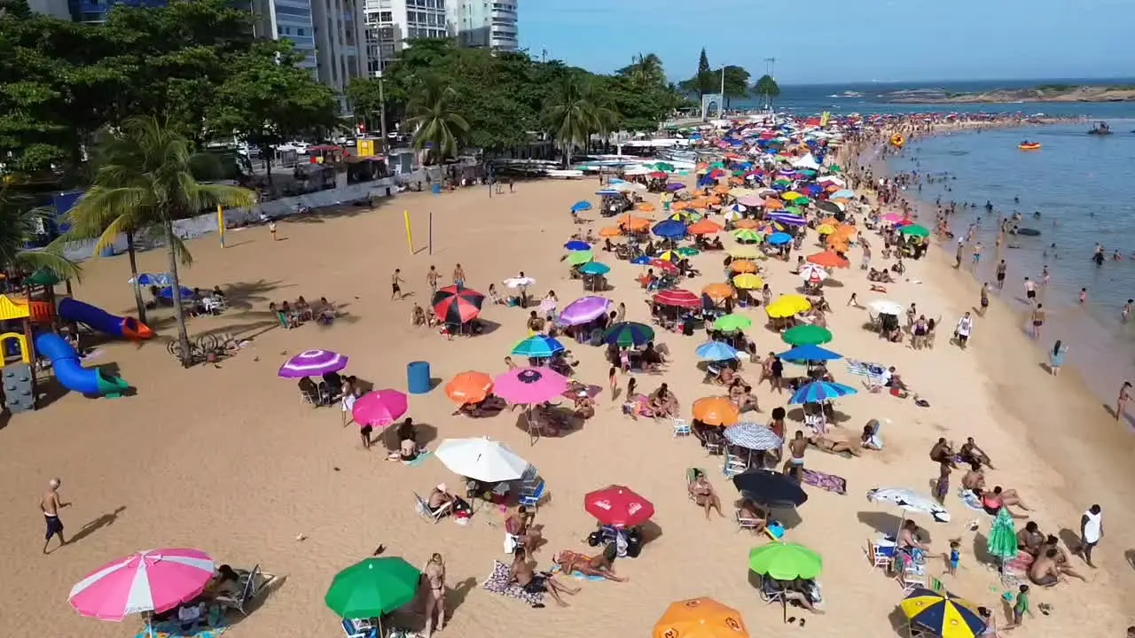 o inverno capixaba segue caracterizado como o período mais seco do ano. A atuação de sistemas atmosféricos que inibem a formação de nuvens continua predominante, sobretudo no interior e no centro-sul do Espírito Santo