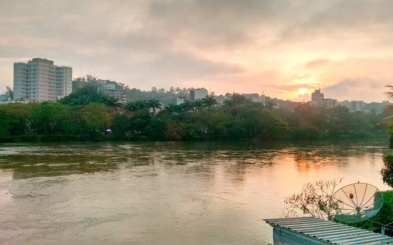Previsão de chuva fraca nas regiões litorâneas do Espírito Santo nesta quinta-feira.