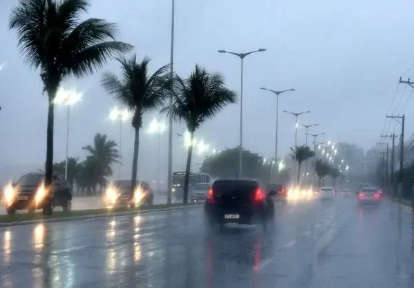 Previsão do tempo para o Espírito Santo com nuvens e possibilidade de chuva.
