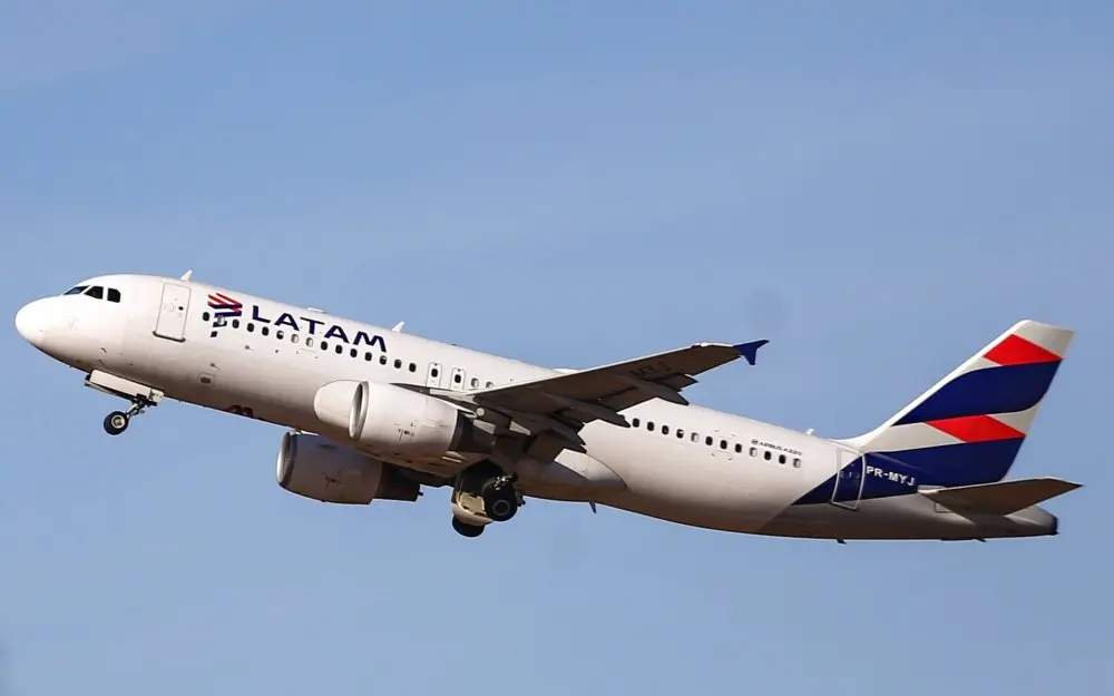 Crescimento do tráfego aéreo no Brasil em maio de 2025, segundo dados da Alta.