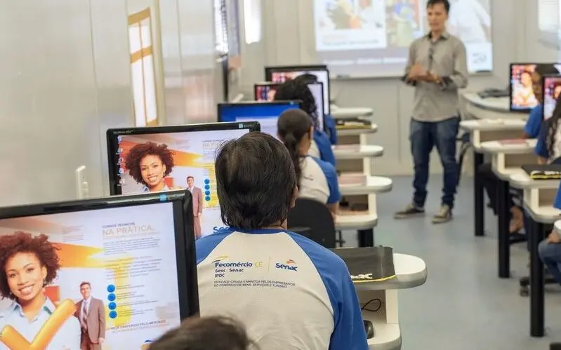 Curso gratuito sobre inteligência artificial na saúde oferecido pelo Senac em Cariacica.