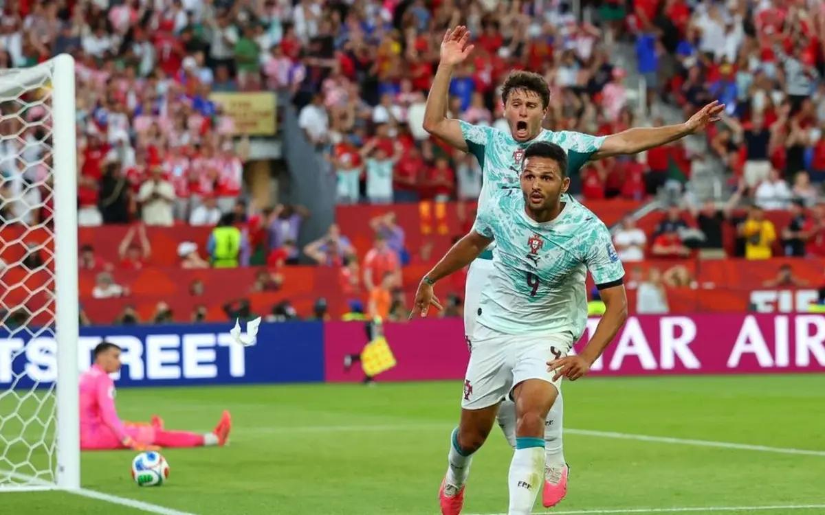 Jogadores de Portugal comemoram vitória sobre a Croácia na Copa do Mundo de 2026.