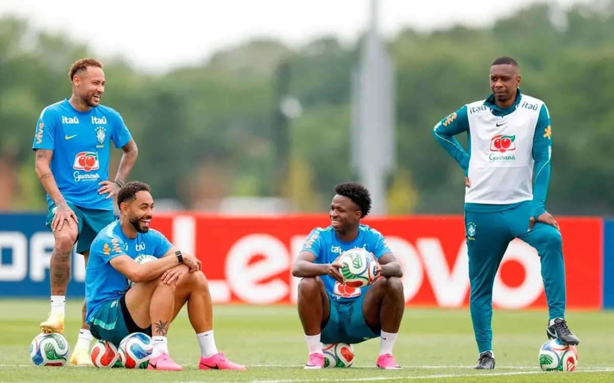 Treinos da Seleção Brasileira em preparação para enfrentar a Noruega nas oitavas de final.